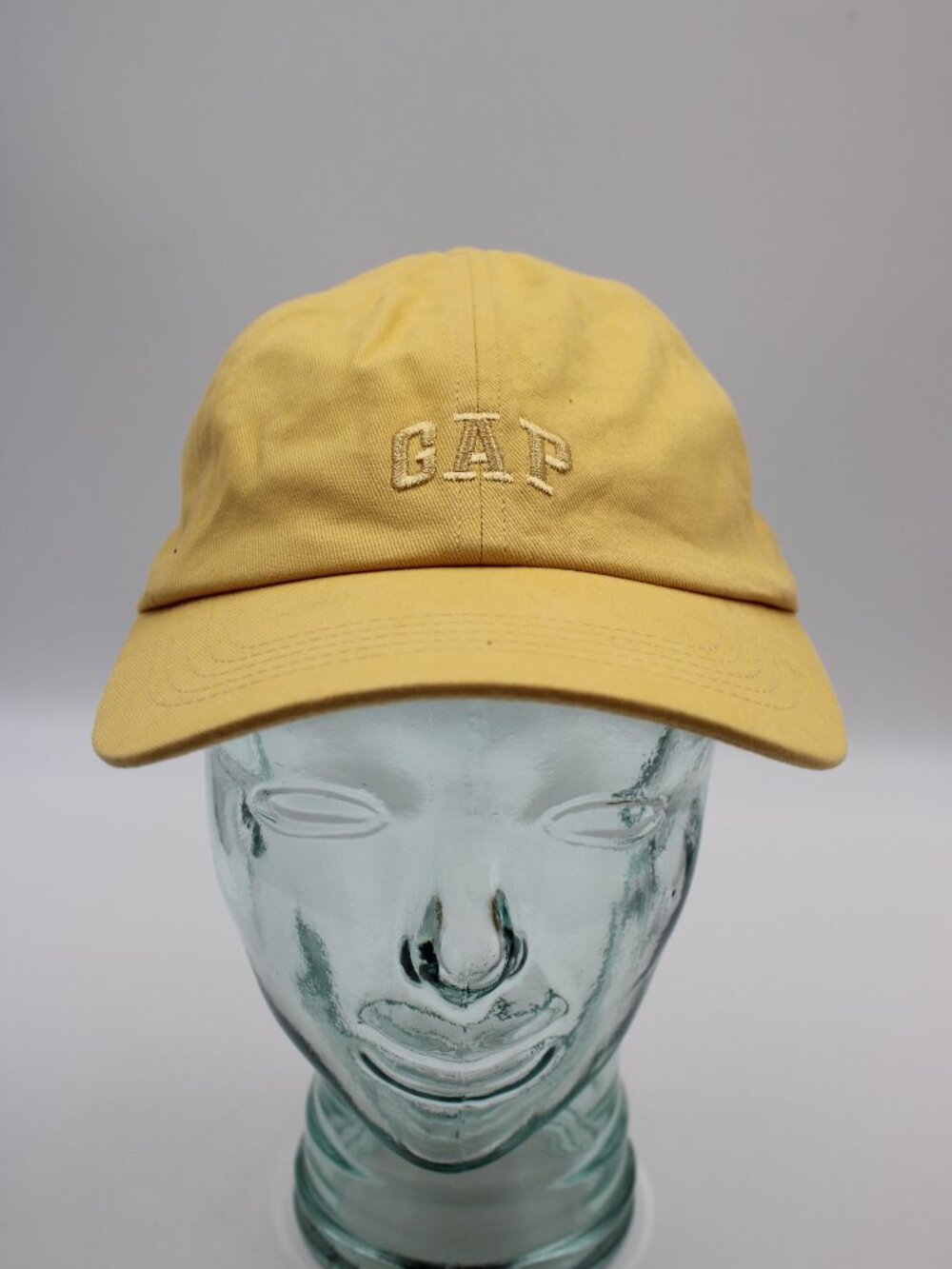 GAP Yellow Baseball Cap One Size Adjustable Strapback Hat Embroidered Logo